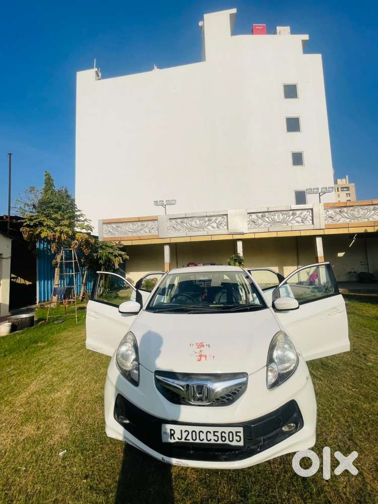 Honda Brio Petrol 2013 Variant