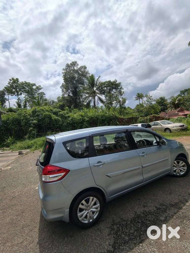 Maruti Suzuki Ertiga Zxi Shvs, 2015, Petrol