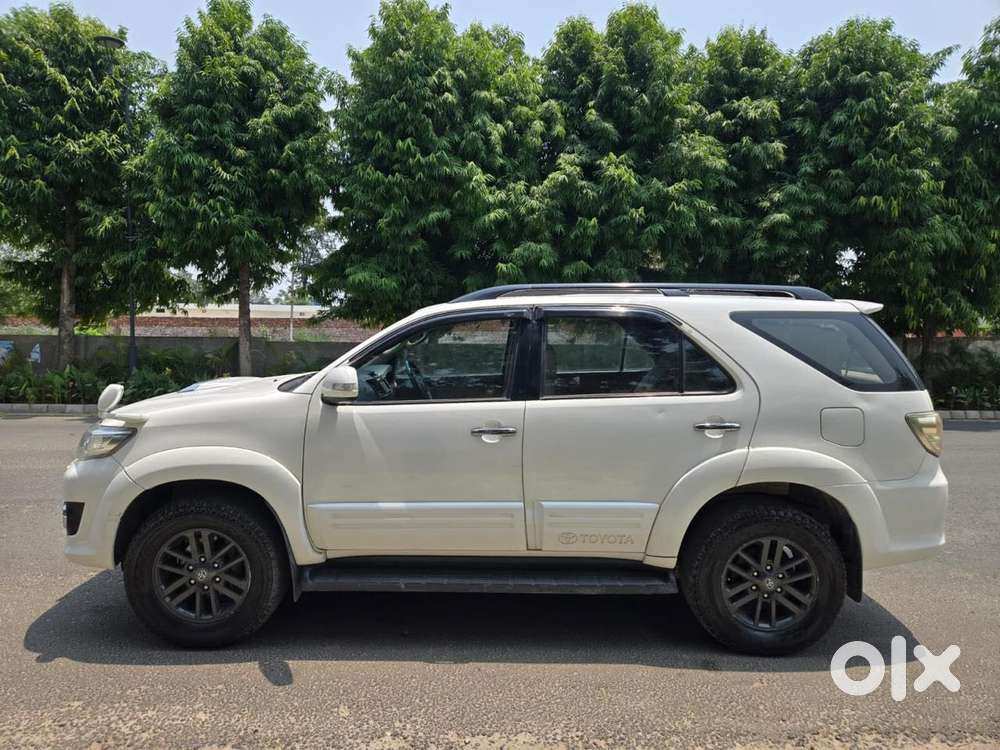 Toyota Fortuner 4x2 Mt 2.8 Diesel, 2015, Diesel