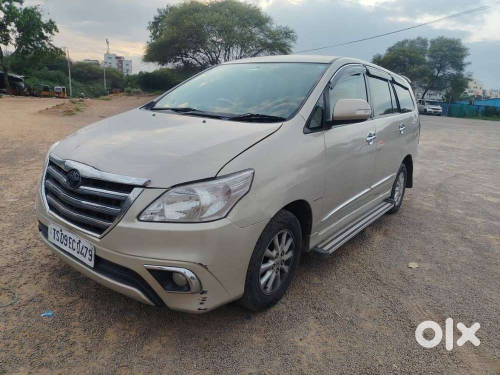 Toyota Innova 2.5 V 8 Str, 2014, Diesel