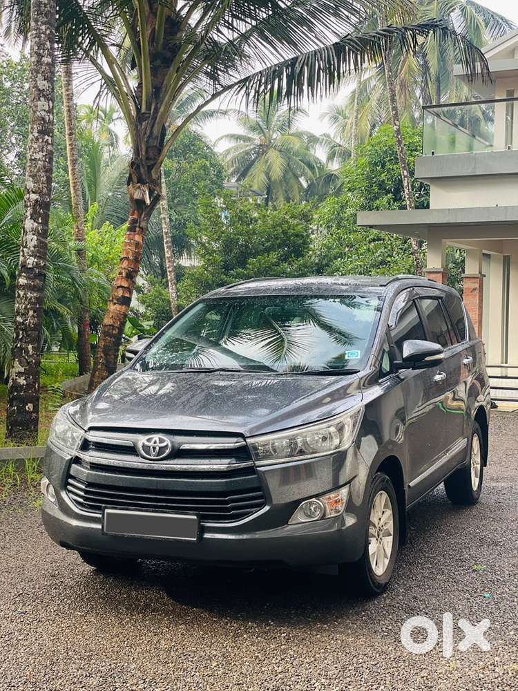 2017 Innova Crysta Orginal Kerla Neat And Clean