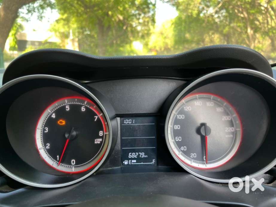 Maruti Suzuki Swift Vxi + Manual, 2022, Petrol