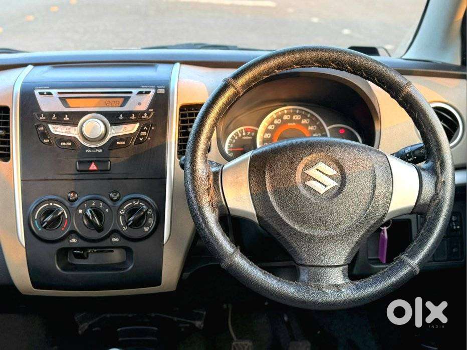 Maruti Suzuki Wagon R Vxi 1.0, 2016, Petrol