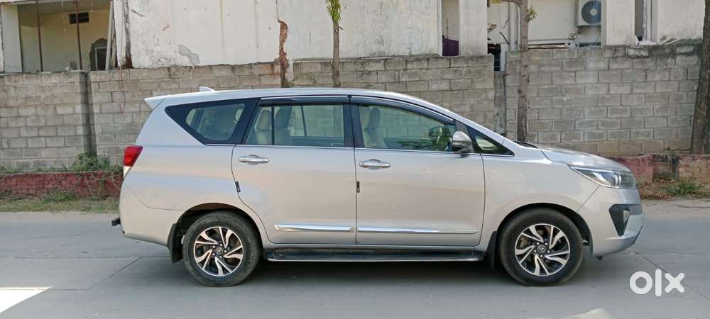 Toyota Innova Crysta 2.7 V, 2021, Diesel