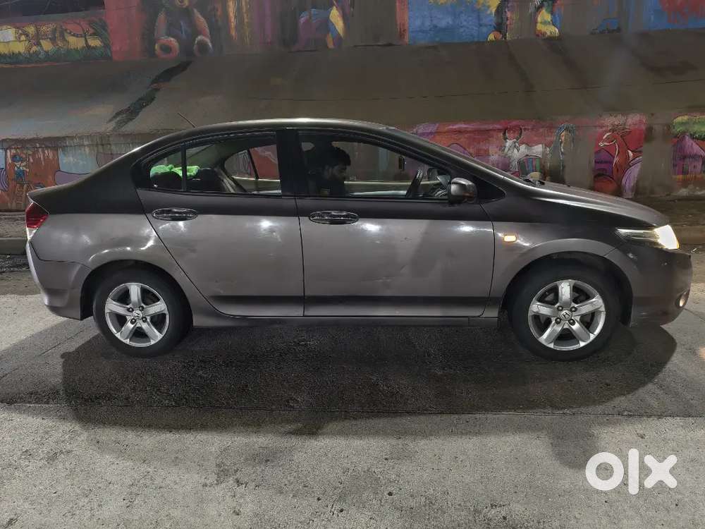 Honda City 1.5 V 2011