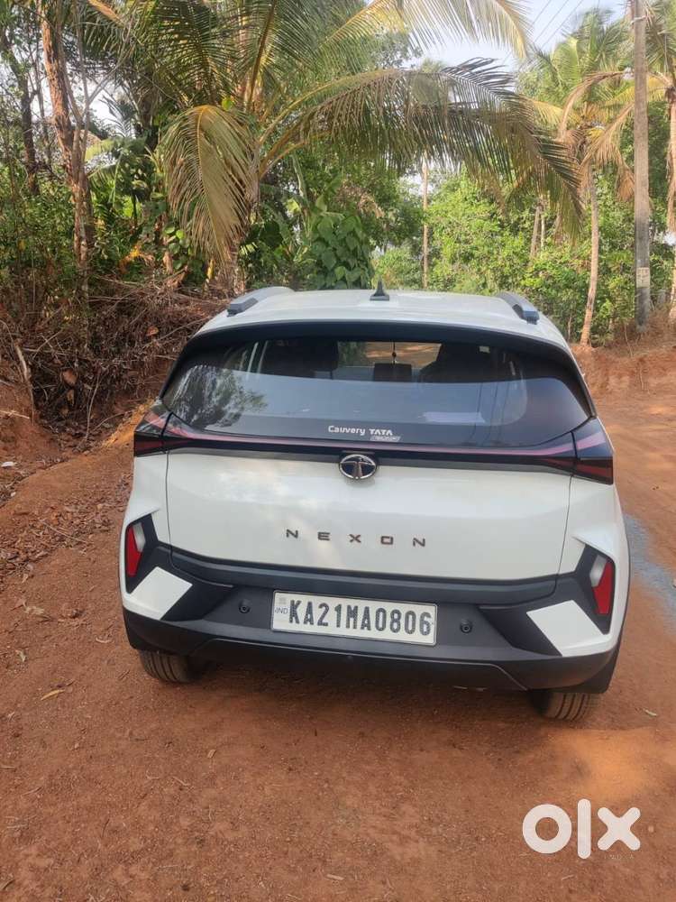 Selling My November 2023 Tata Nexon Smart+ (petrol)