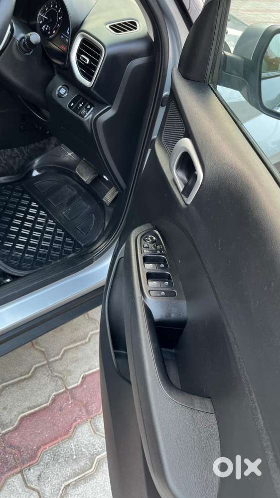 Hyundai Venue Sx Plus Turbo Dct, 2021, Petrol
