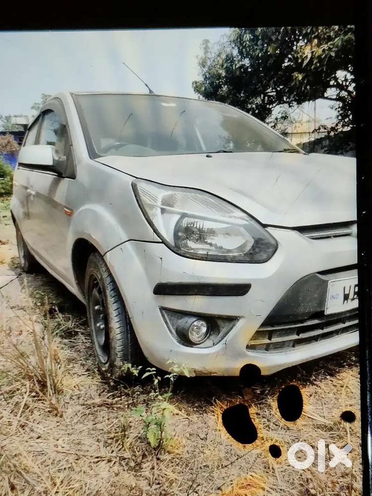 Ford Figo 2011 Petrol 100000 Km Driven