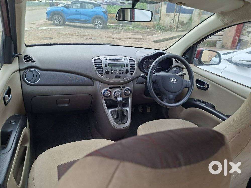 Hyundai I10 Sportz, 2015, Petrol