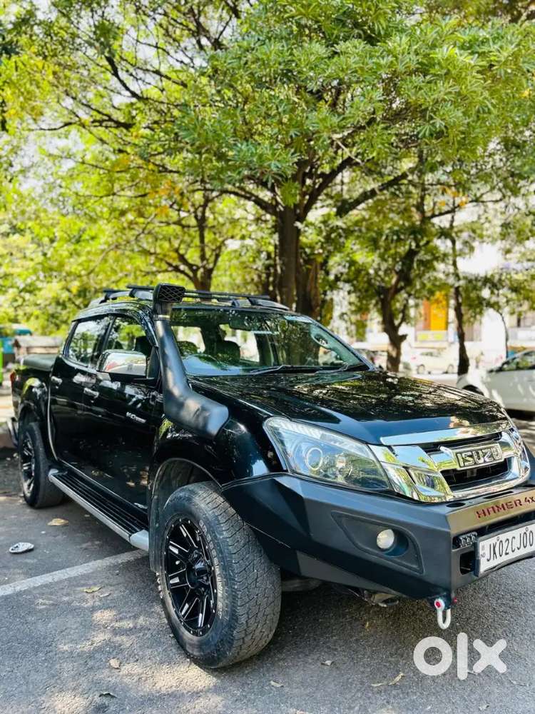 Isuzu V-cross 4×4 Diesel  Top Model In Mint Condition
