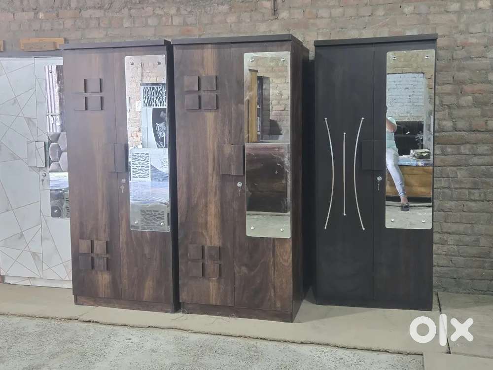 2 door cupboard