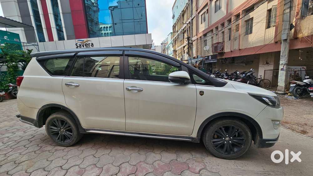 Toyota Innova Crysta 2.4 Leadership Edition, 2020, Diesel