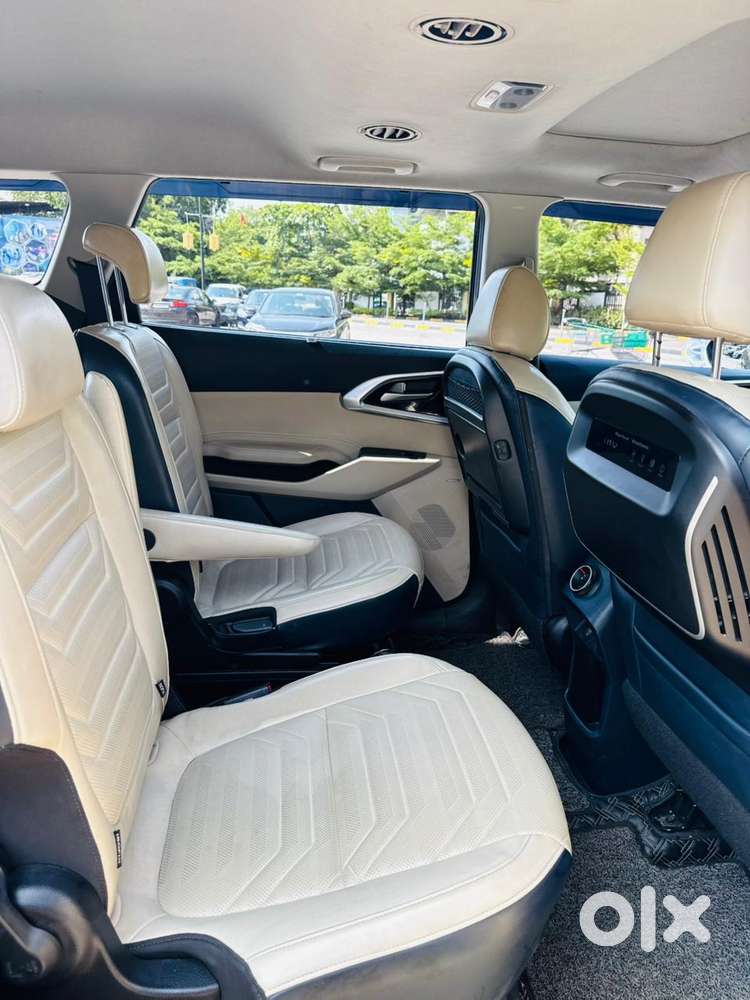 Kia Carens Luxury (o)1.5 Diesel At 7 Str, 2022, Diesel