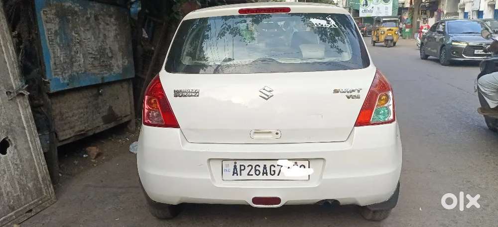 Maruti Suzuki Swift 2010 Diesel 137000 Km Driven