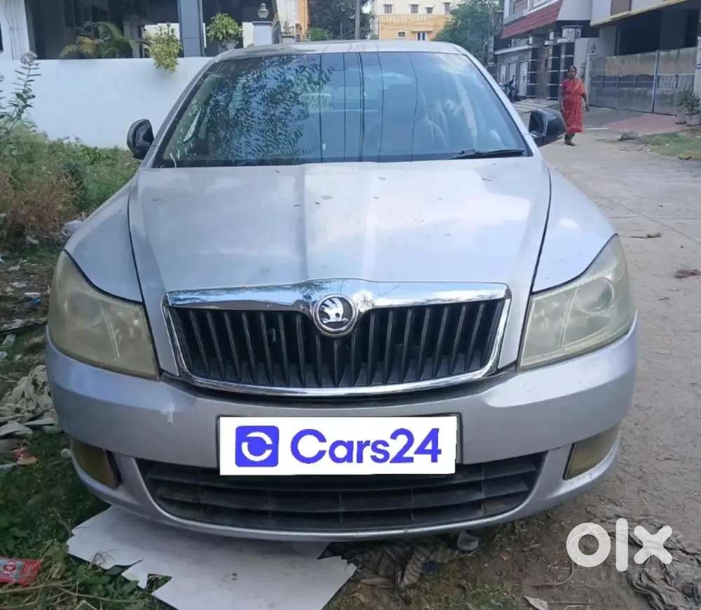 Skoda Laura 2011 Petrol 127000 Km Driven