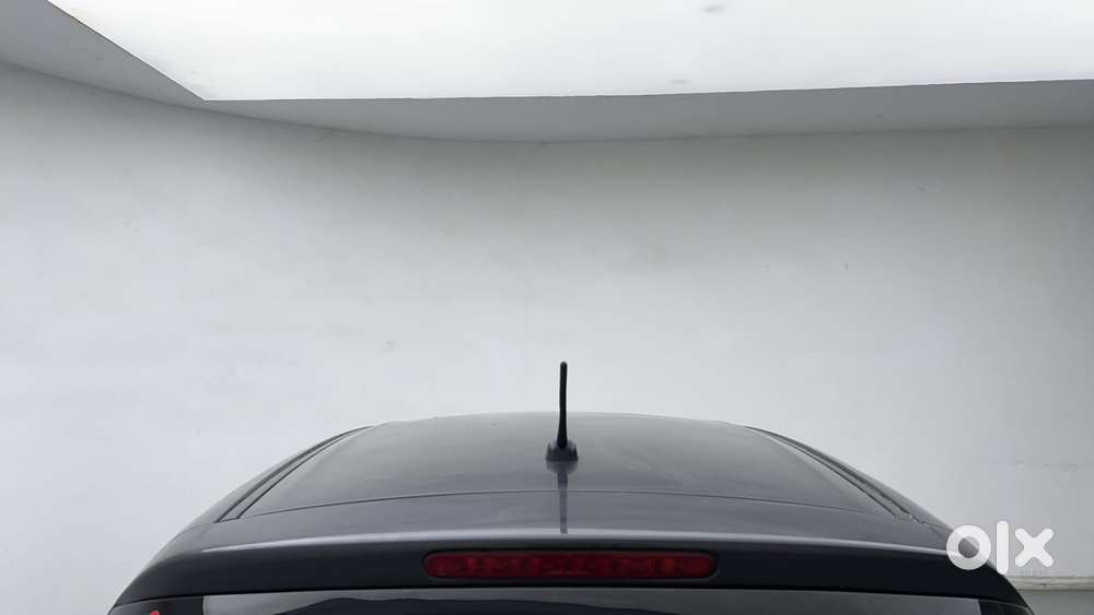 Maruti Suzuki Swift 1.2 Lxi (o), 2016, Petrol