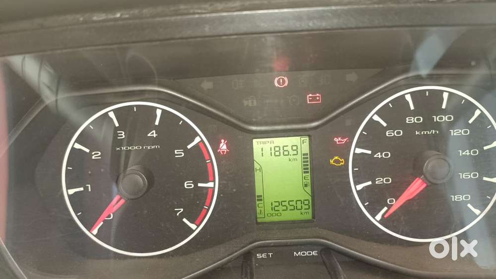 Mahindra Scorpio-n Diesel 2015 Show Room Maintenance