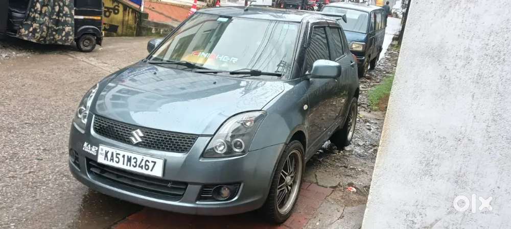 Maruti Suzuki Swift 2004 Petrol 90000 Km Driven