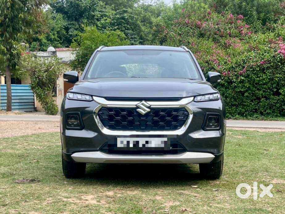 Maruti Suzuki Grand Vitara 1.5 Delta Smart Hybrid At, 2023, Petrol