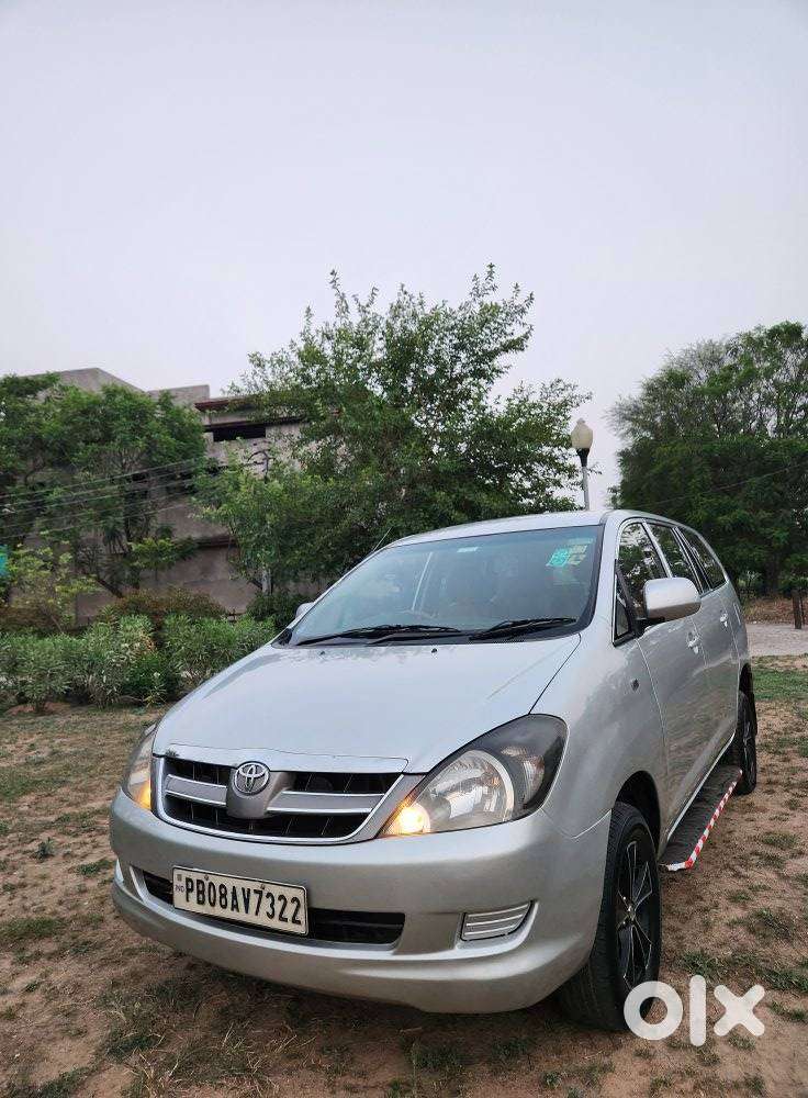 Toyota Innova 2.5 Ev (diesel) Ms 8 Seater Bs Iv, 2006, Diesel