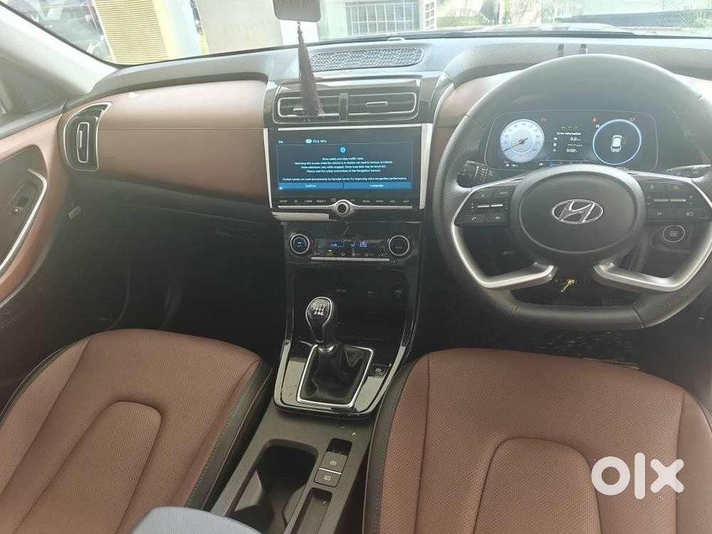 Hyundai Alcazar Platinum, 2024, Petrol