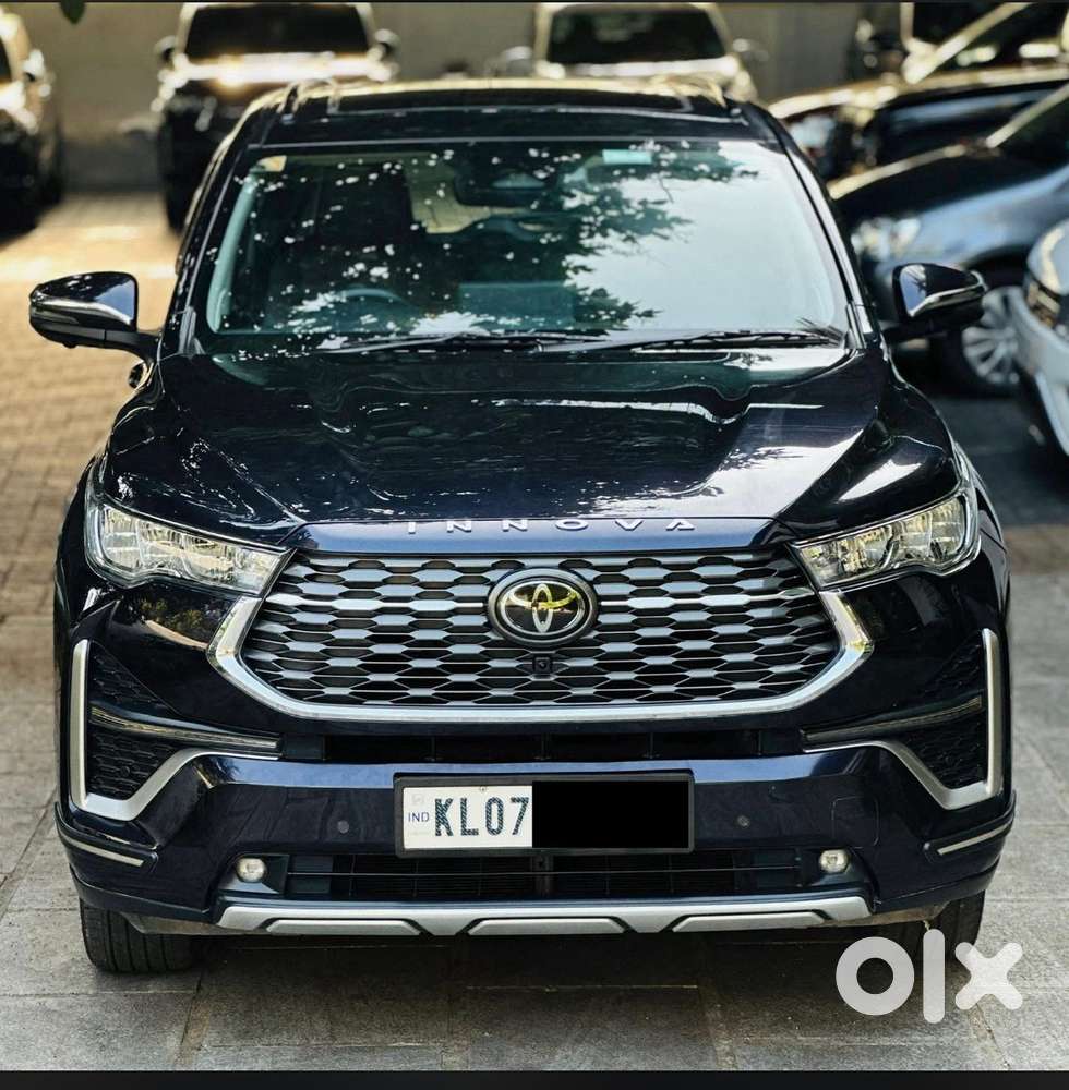 Toyota Innova Hycross 2.0 Zx (o) Hybrid 7 Str, 2023, Petrol