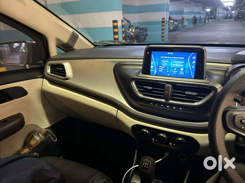 2021 Tata Altroz 1.2 Petrol Manual