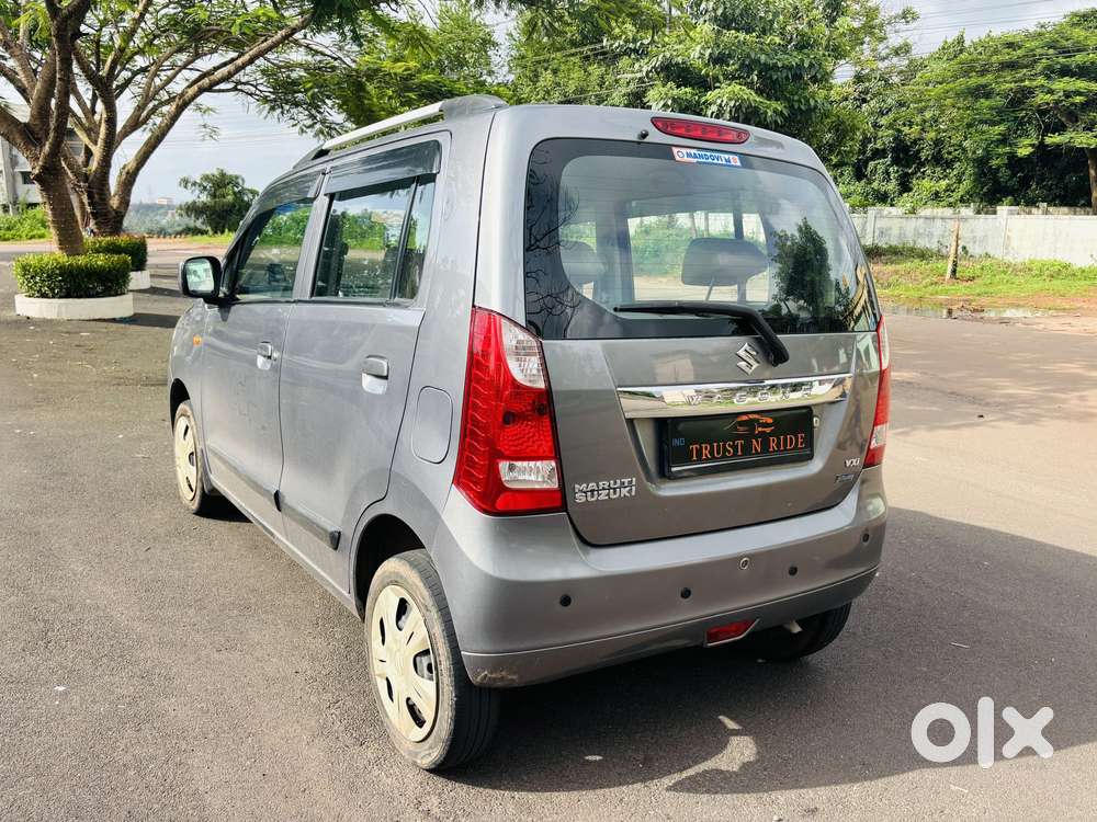 Maruti Suzuki Wagon R Vxi Amt1.2, 2016, Petrol