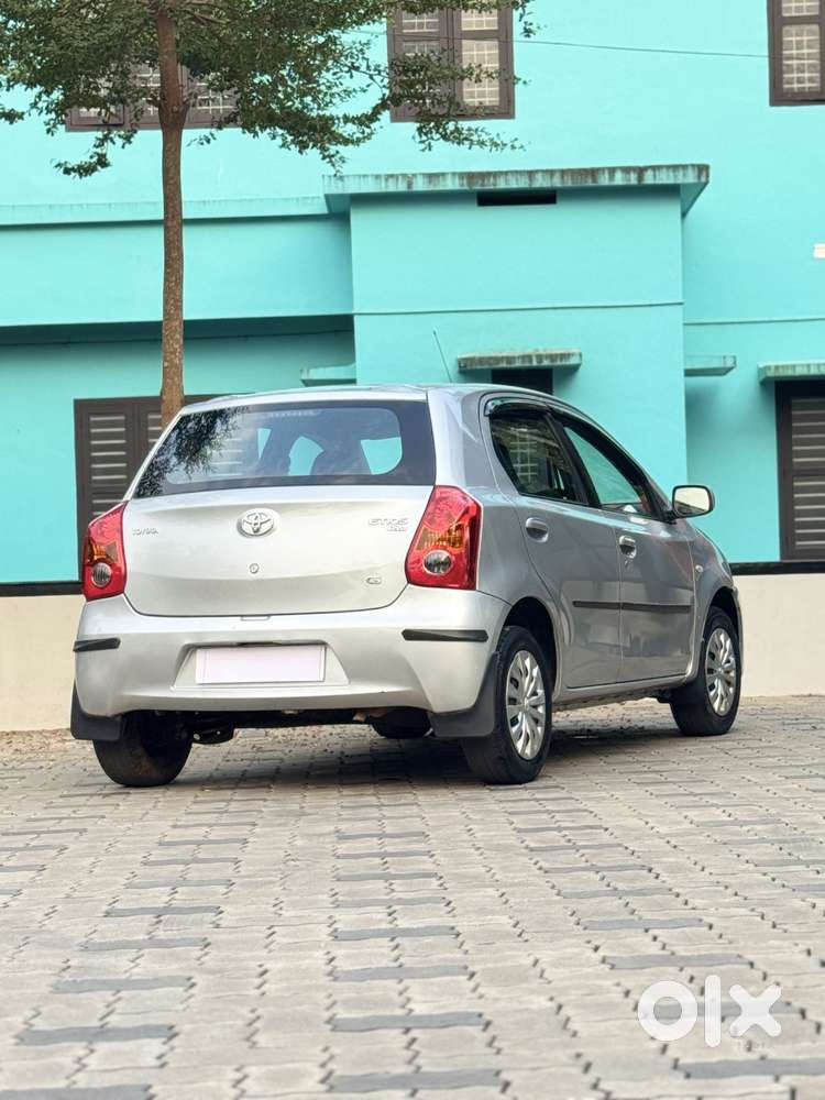 Toyota Etios Liva 2013-2014 G, 2013, Petrol