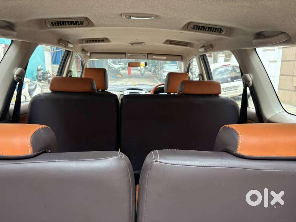 Toyota Innova 2.5 Vx (diesel) 8 Seater Bs Iv, 2015, Diesel