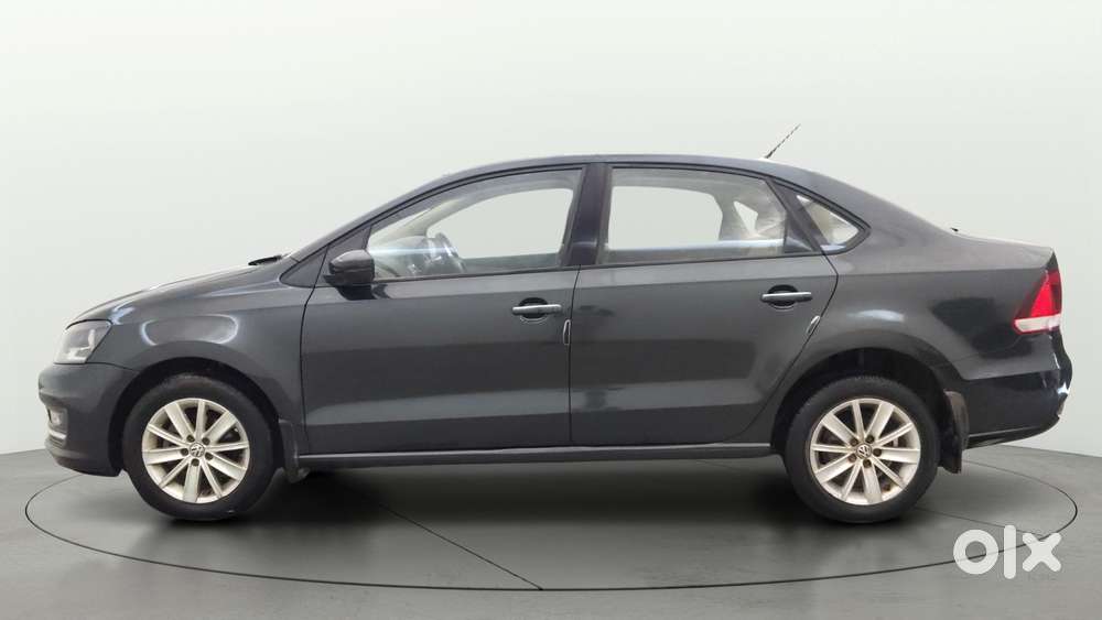 Volkswagen Vento 1.6 Highline, 2016, Petrol