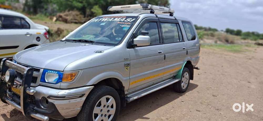 Chevrolet Tavera Ny Elite Ls - B3 10-seater Bs Iii, 2017, Diesel