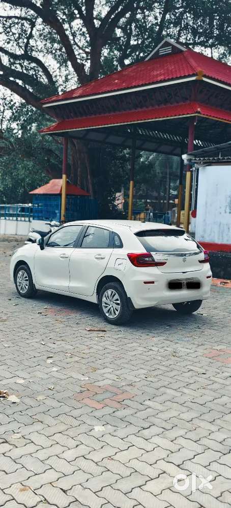 Showroom Sarvice,well Maintained,80%tyre