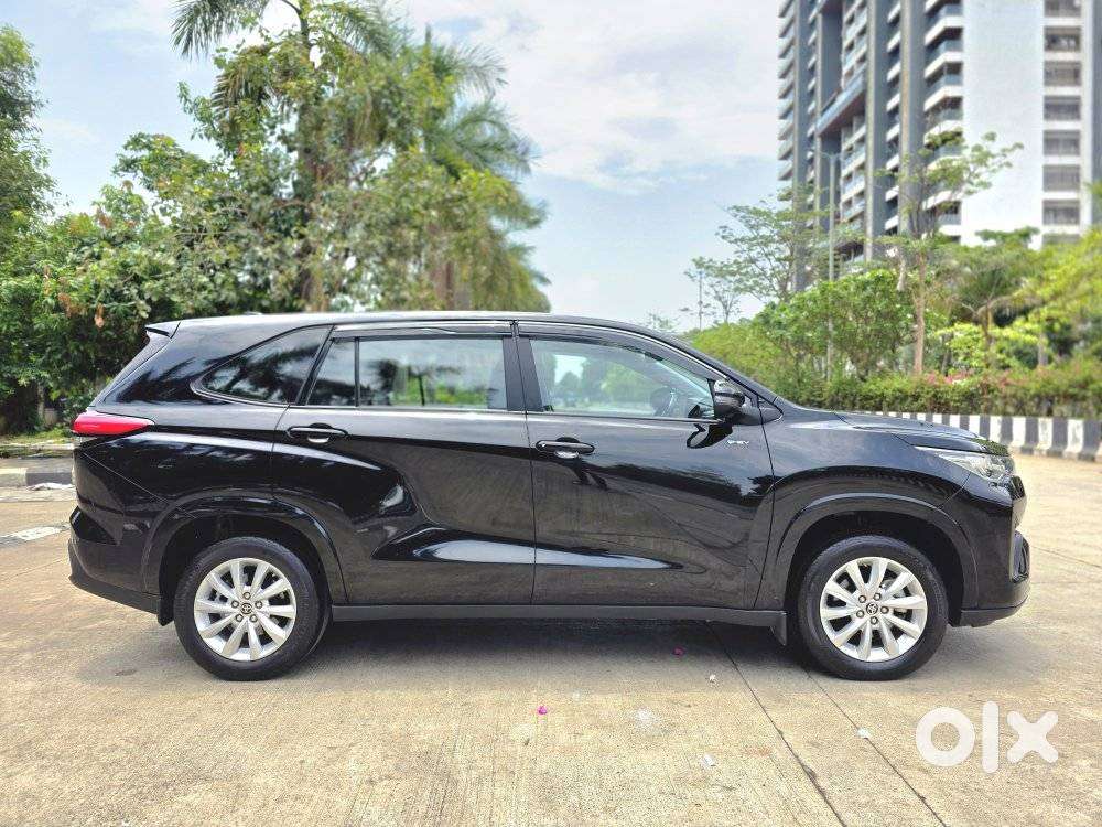 Toyota Innova Hycross 2.0 Vx Hybrid 8 Str, 2025, Petrol