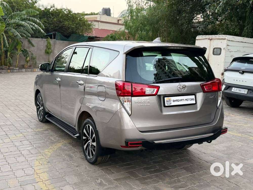 Toyota Innova 2.5 Zx Diesel 7 Seater Bsiii, 2022, Diesel