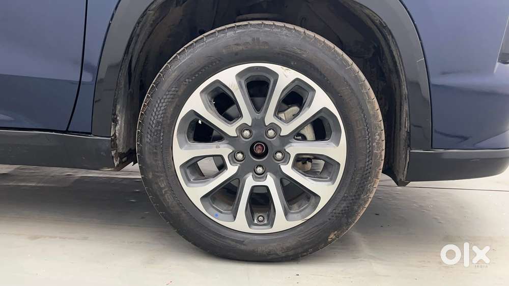 Maruti Suzuki Grand Vitara 1.5 Alpha Plus Intelligent Hybrid Ecvt, 2..