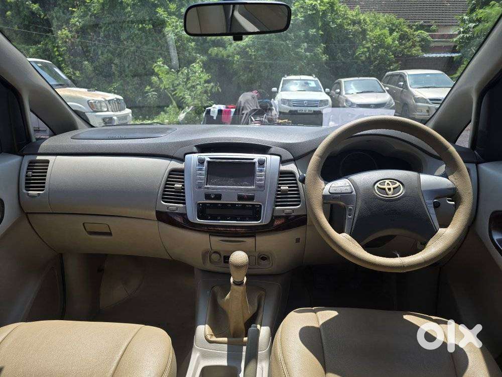 Toyota Innova 2.5 Zx 7 Str Bs-iv, 2013, Diesel