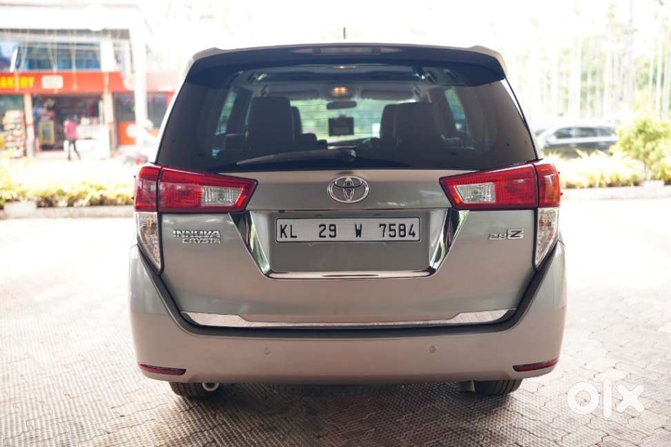 Toyota Innova Crysta 2.8z Automatic, 2017, Diesel