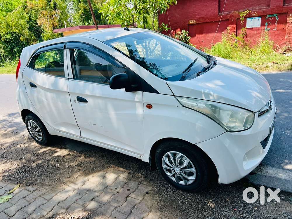 Hyundai Petrol Car 2012