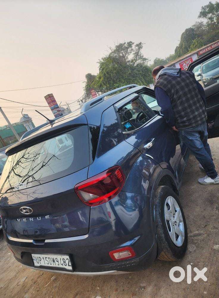 Hyundai Venue S Turbo, 2021, Petrol