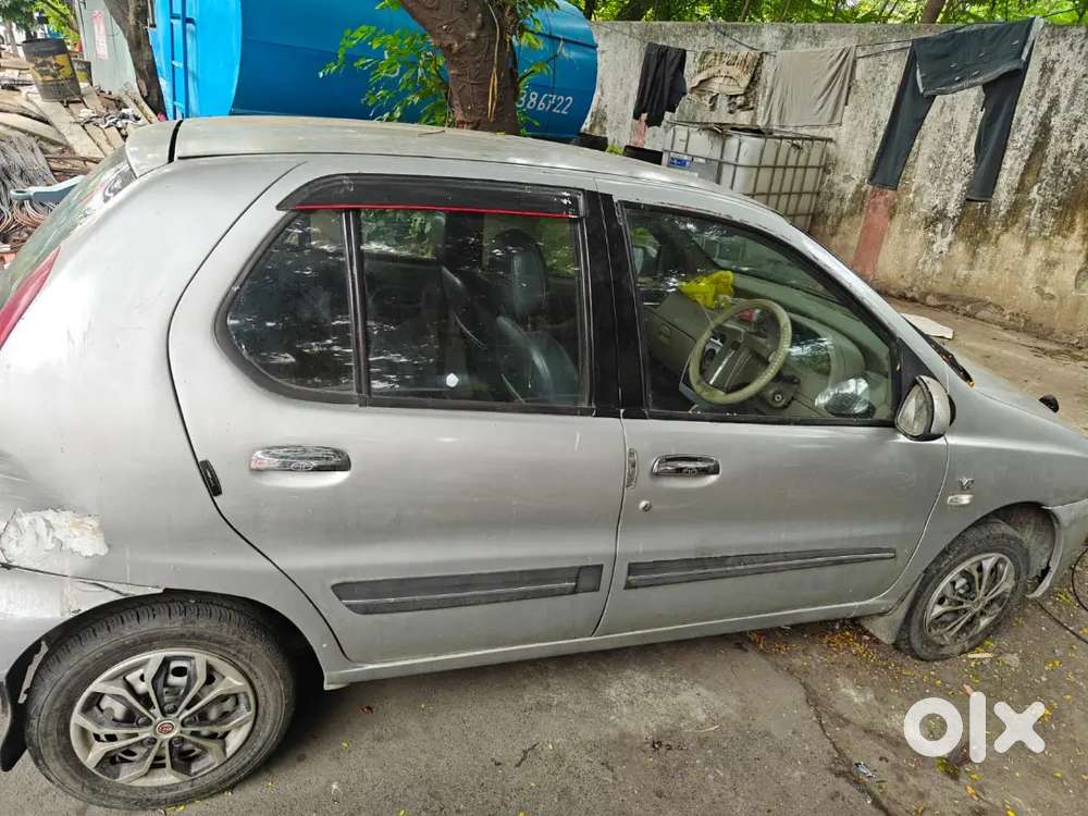 Brand: Tata Motorsmodel: Indica V2type: 5-seater Hatchbackage: The Ind