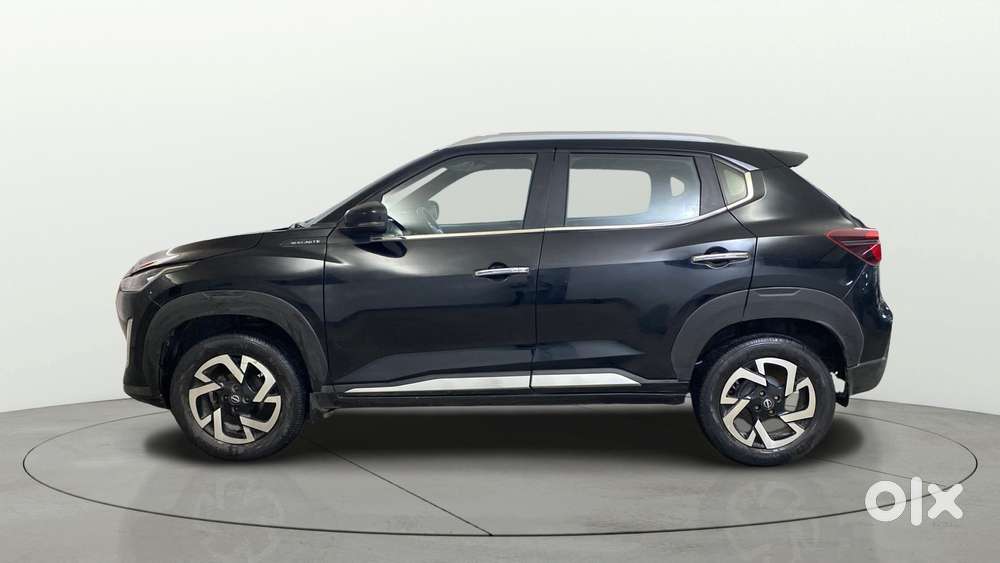 Nissan Magnite 1.0 Xv, 2023, Petrol