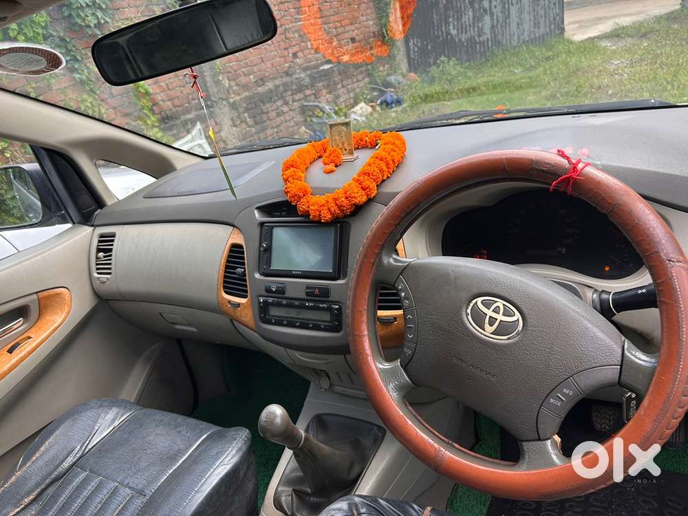 Toyota Innova Diesel 2011