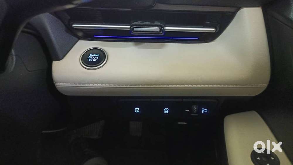 Hyundai Verna 1.5 Sx (o) Ivt, 2024, Petrol