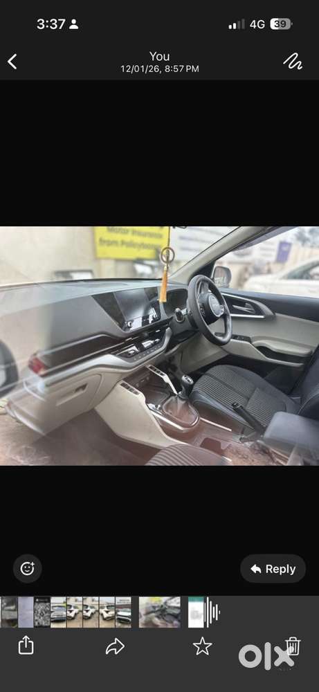 Kia Carens 2025 Petrol Well Maintained