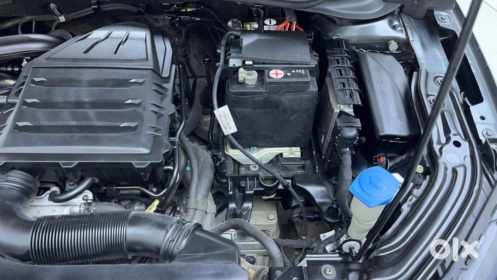 Skoda Slavia Style 1.0l Tsi At, 2023, Petrol