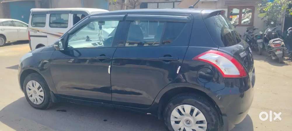 Maruti Suzuki Swift 2012 Diesel 100000 Km Driven