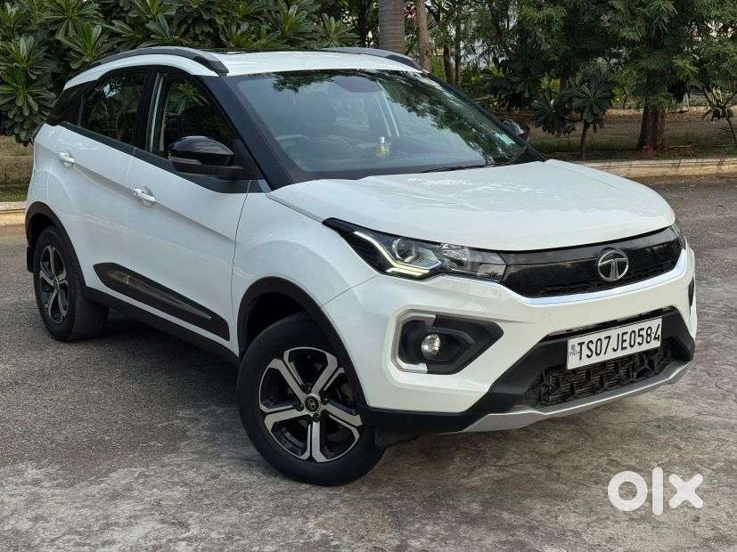 Tata Nexon 1.2 Revotron Xz Plus, 2022, Petrol