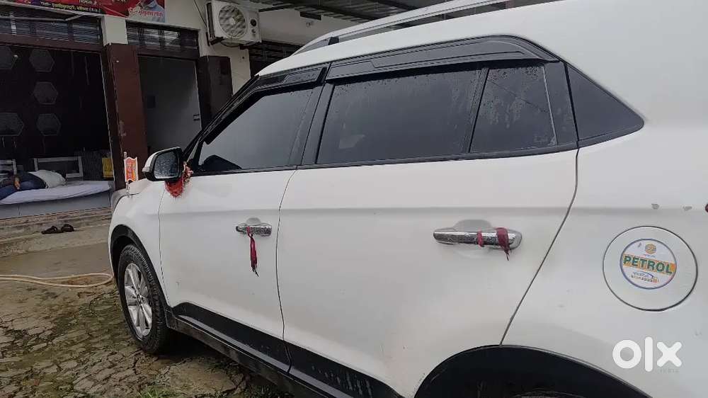 Hyundai Creta 1.6 Sx Petrol 2016/ ( 7 Seater Car Leni Hai )