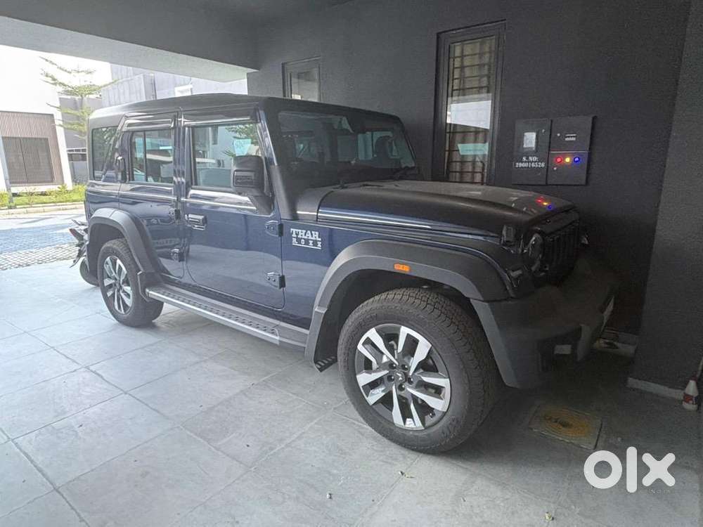 Mahindra Thar Roxx 2025 Dec - Petrol Automatic Adas  Axl7 Top Variant